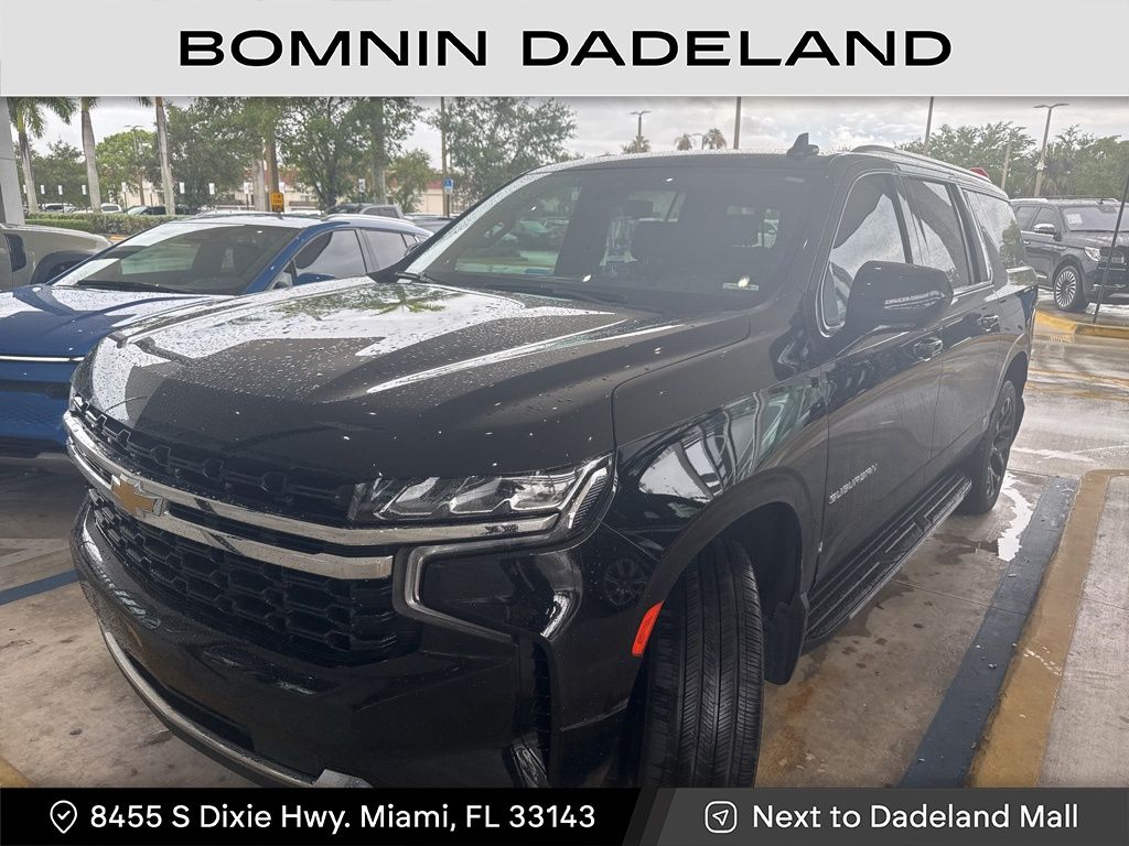2022 Chevrolet Suburban LS photo