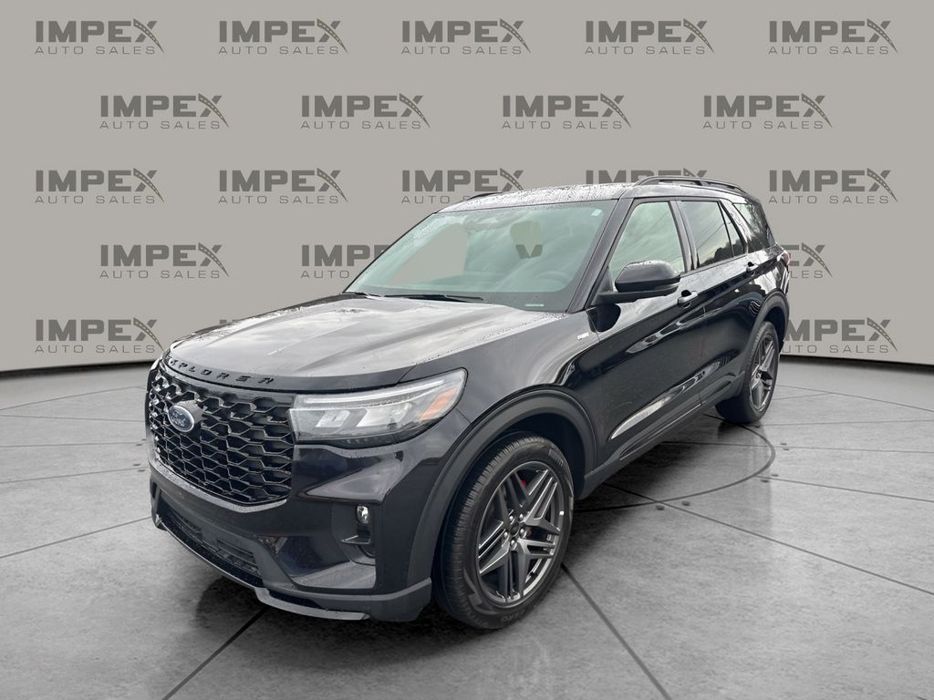 2025 Ford Explorer ST Line's photo