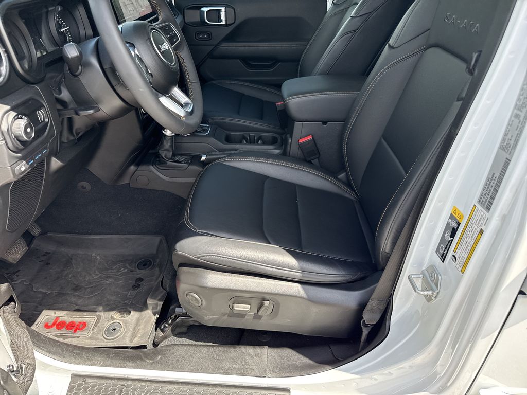2024 Jeep Wrangler Sahara 4xe White at River Oaks CDJR