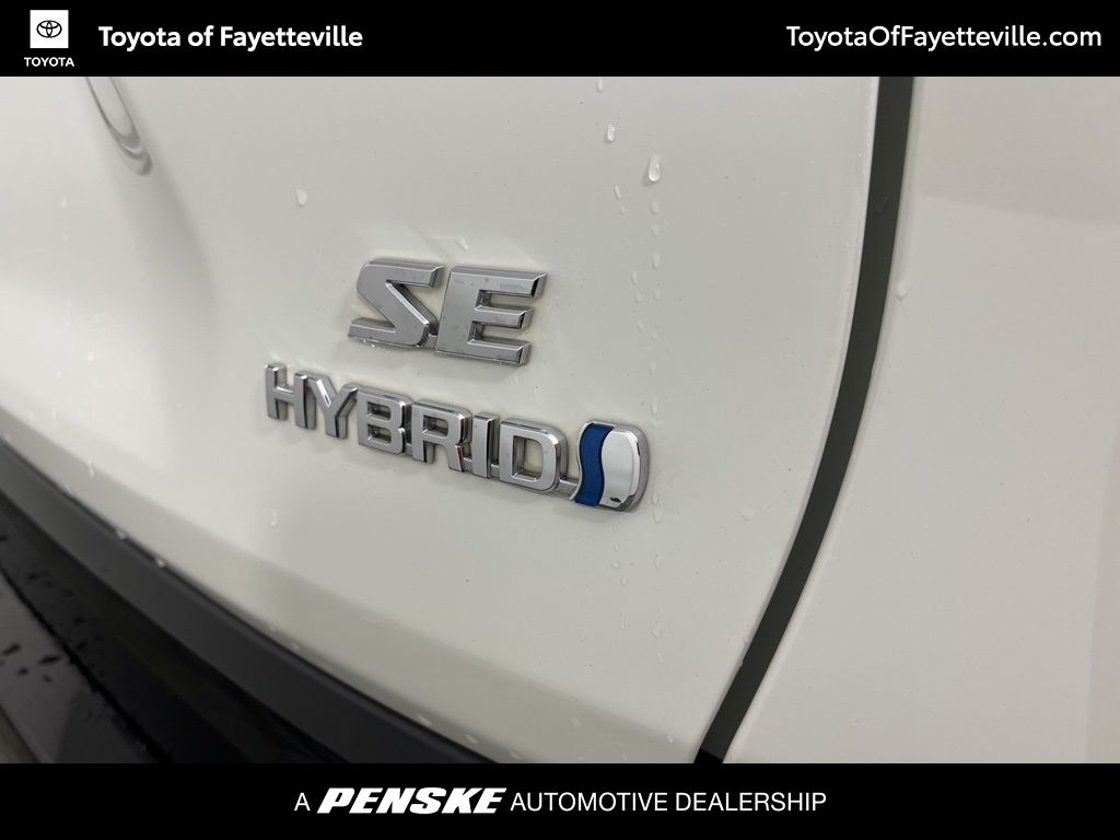 Thumbnail: 2022 Toyota RAV4 - 4