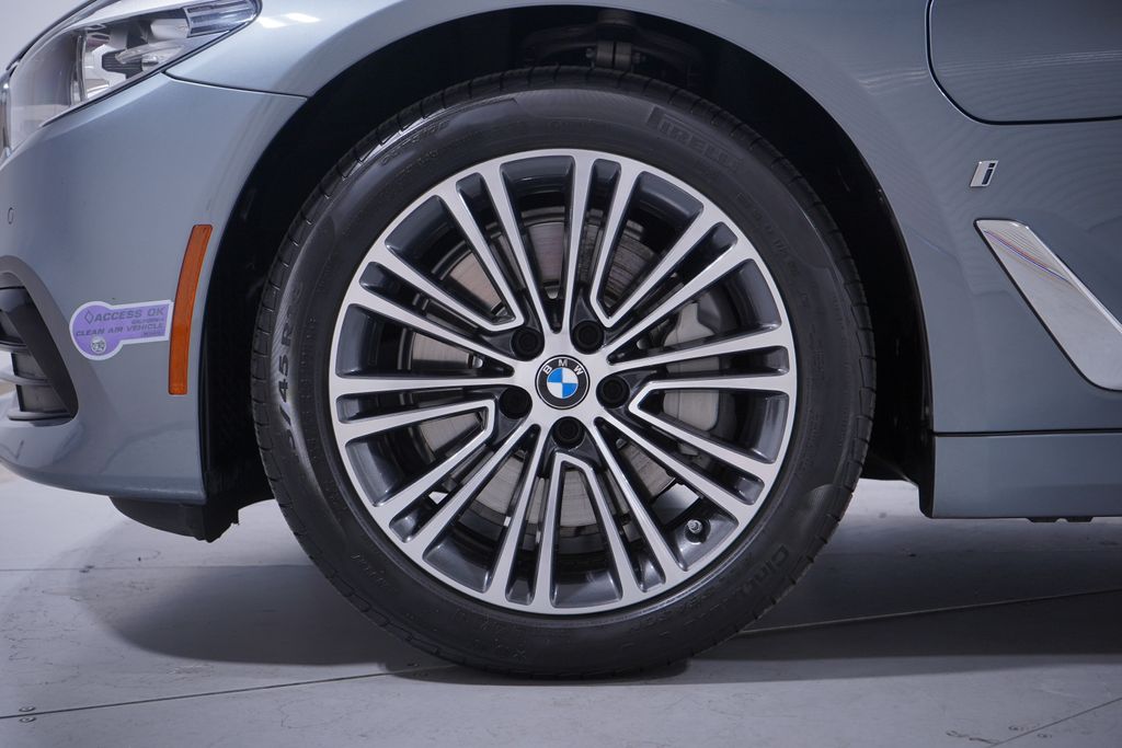 Thumbnail: 2019 BMW 5 Series - 2
