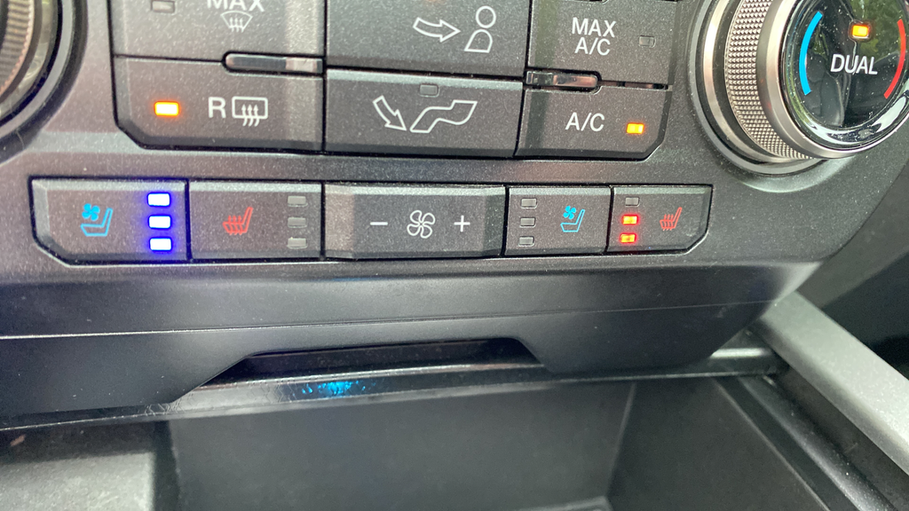 Used 2018 Oxford White Ford Raptor image 20
