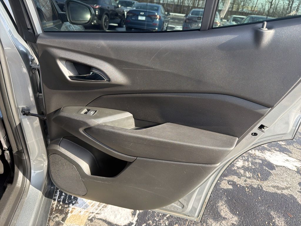 Thumbnail: 2024 Chevrolet Trax - 23