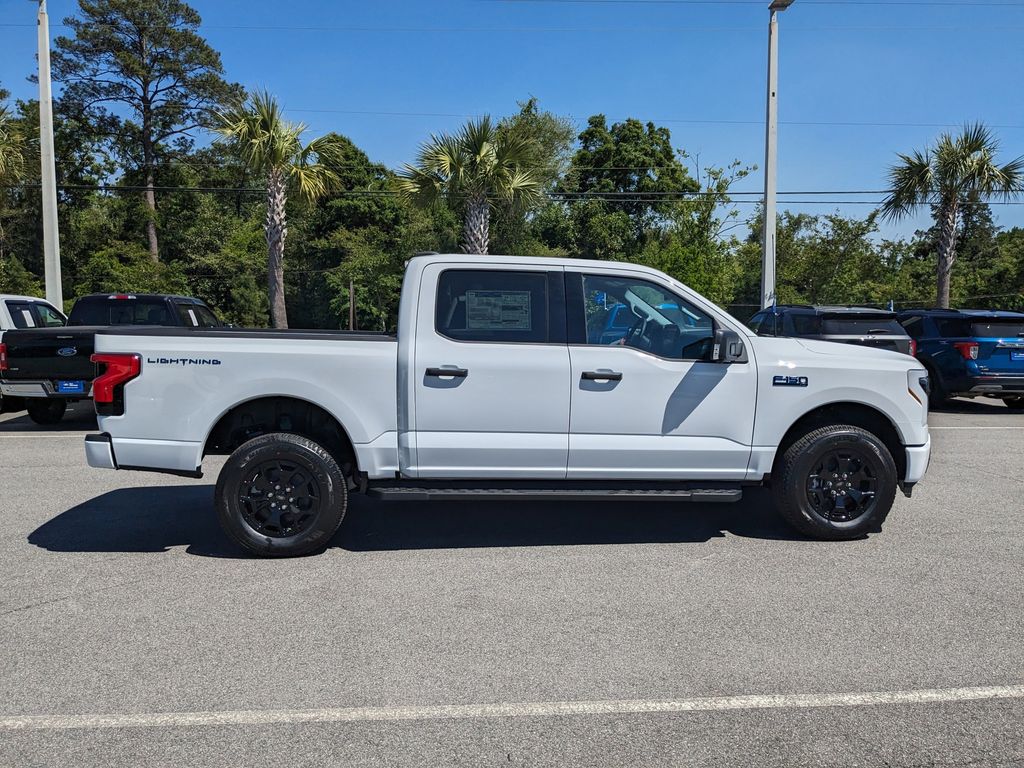 2025 Ford F-150 Lightning XLT