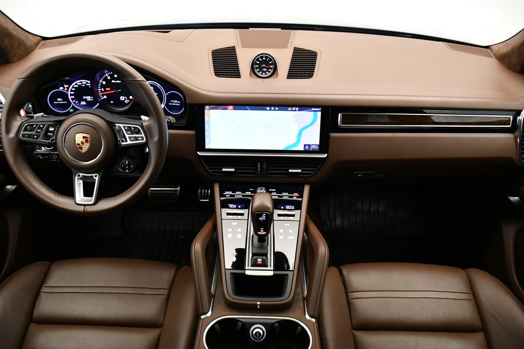 Thumbnail: 2020 Porsche Cayenne - 23