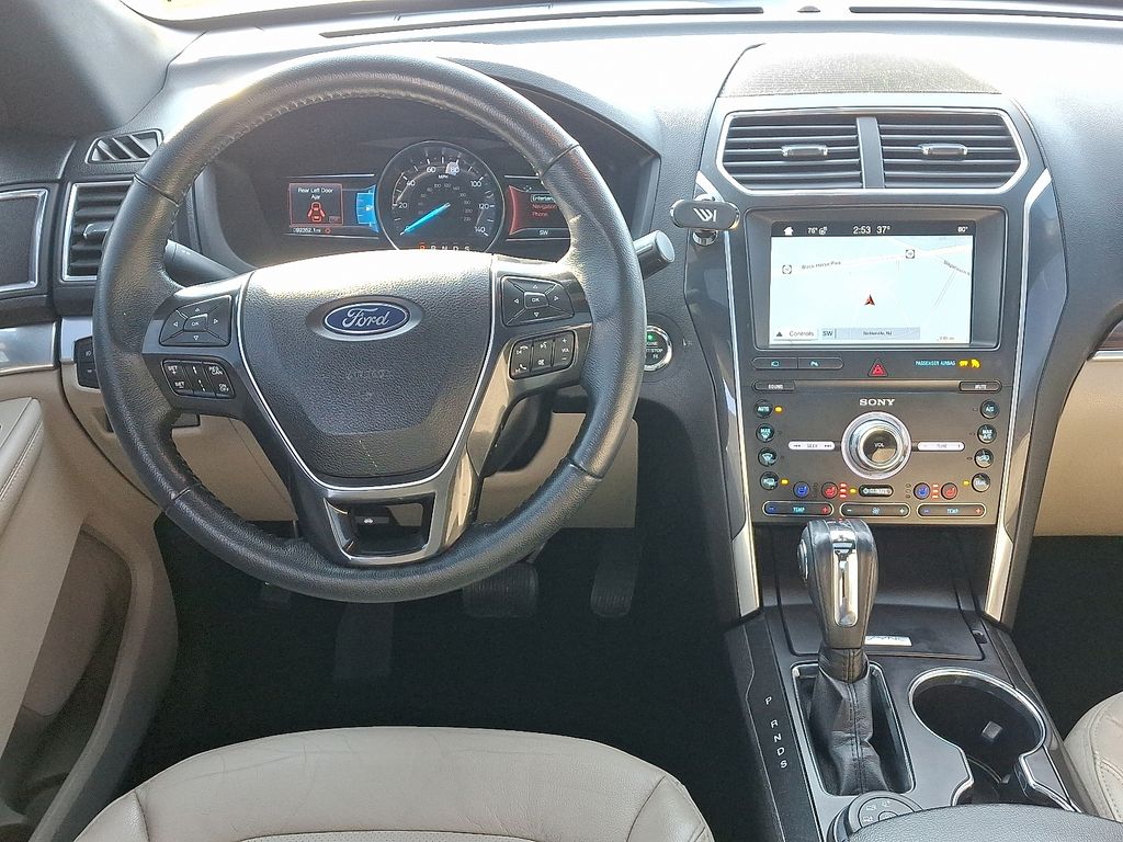 Thumbnail: 2019 Ford Explorer - 12