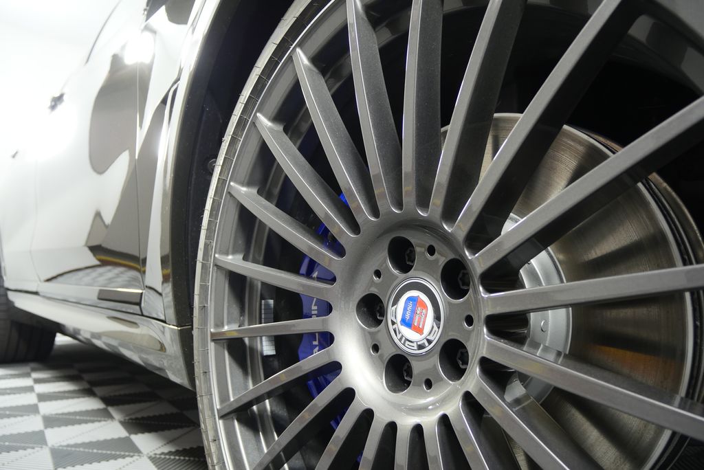 2026 BMW X7 Alpina XB7 3