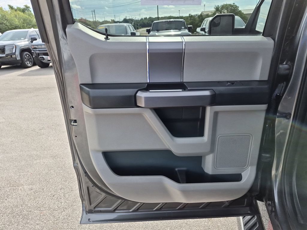 Used Car 2018 Ford F-150  Xlt For Sale Under $25,000 In Austin, Texas