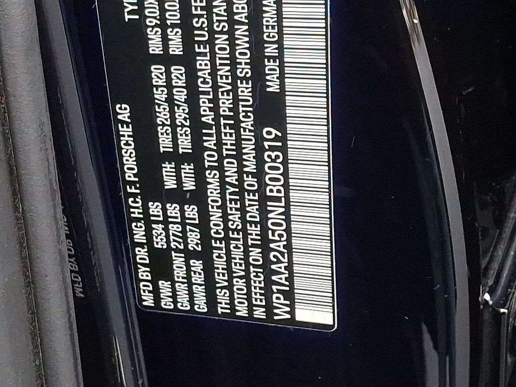 Thumbnail: 2022 Porsche Macan - 28