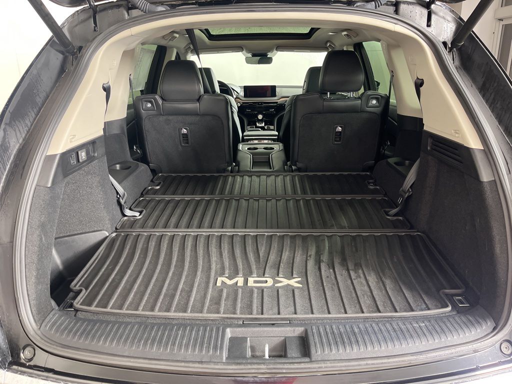 Thumbnail: 2022 Acura MDX - 11