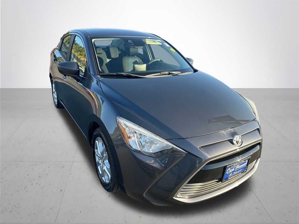 2017 Toyota Yaris iA Base