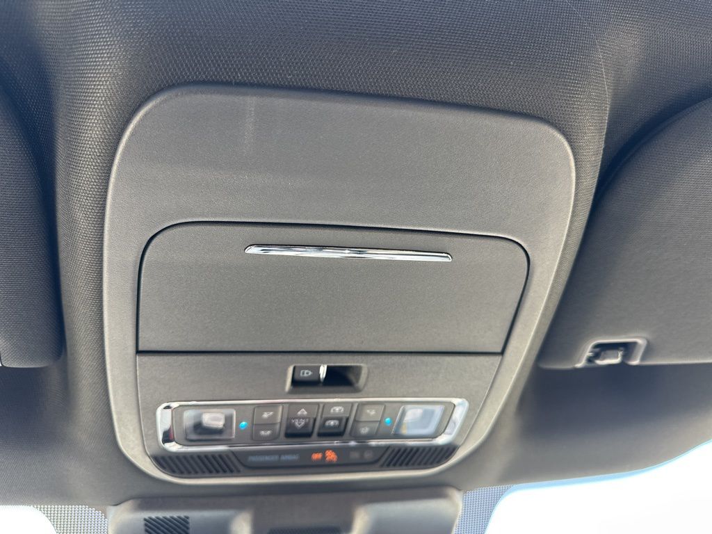 2024 Avalanche Ford F-150 Lightning Platinum AWD Truck