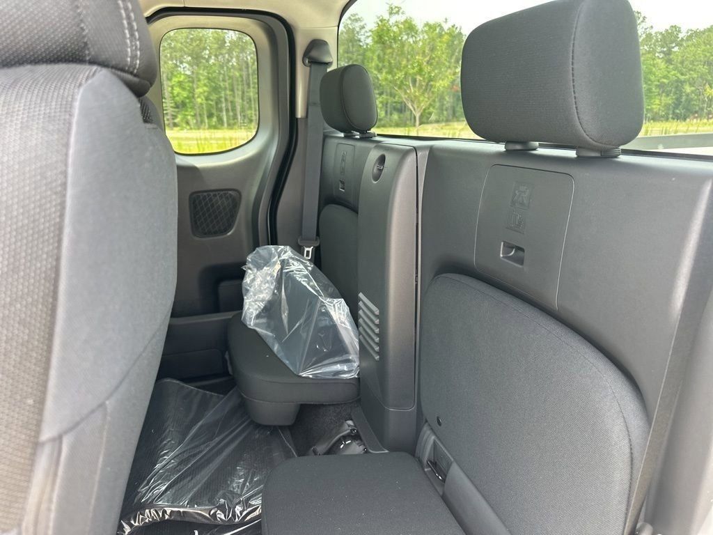 2025 Glacier White Nissan Frontier SV RWD Truck