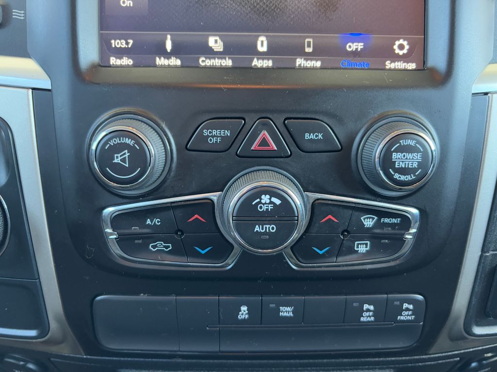2019 RAM 1500 Classic Big Horn 15