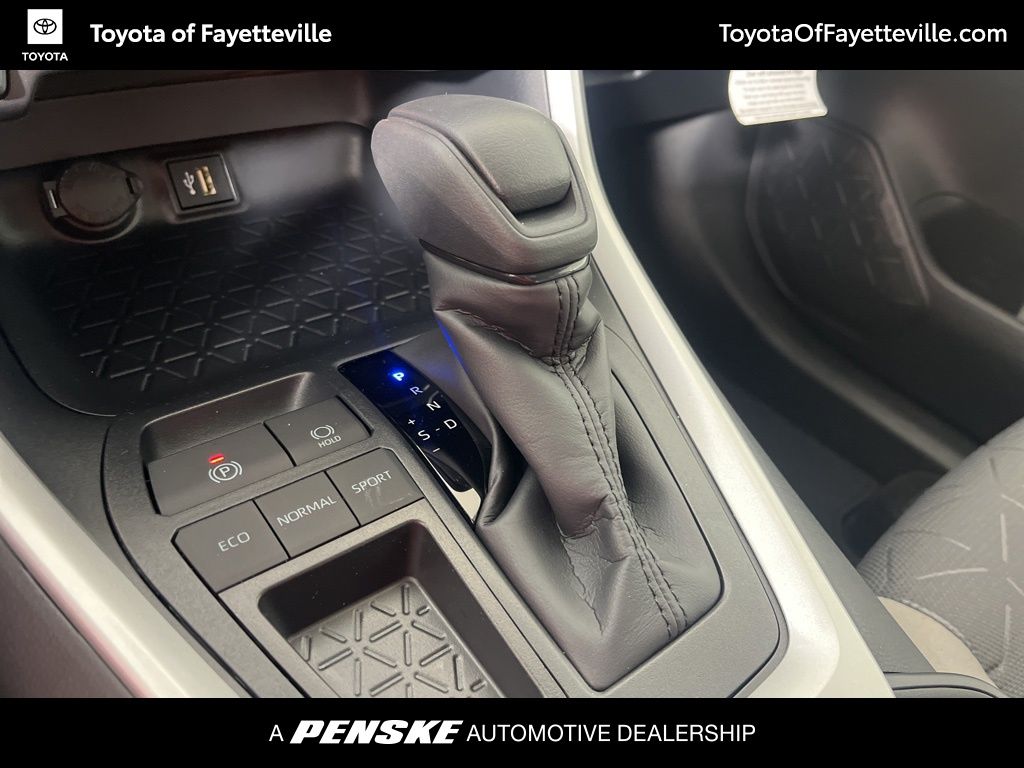 Thumbnail: 2025 Toyota RAV4 - 29