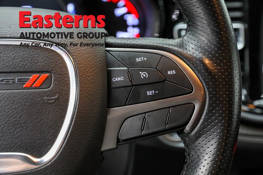 Used 2023 White Dodge SXT image 15