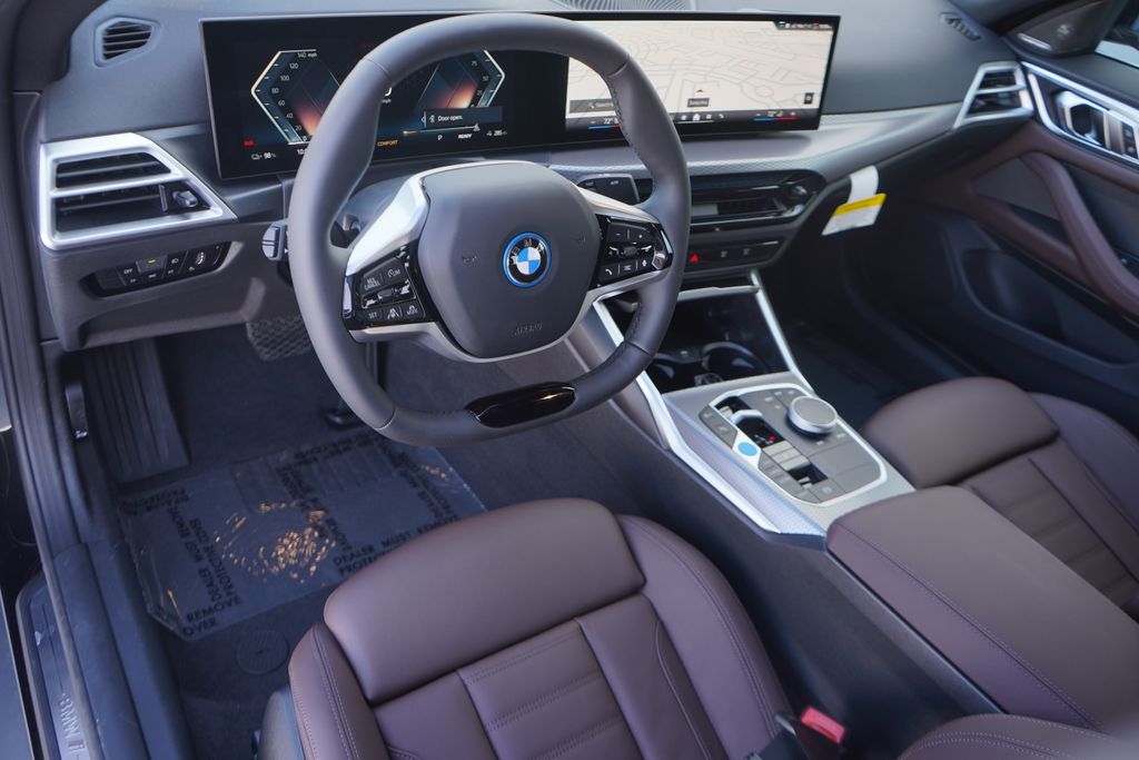 2025 BMW i4 eDrive40 12