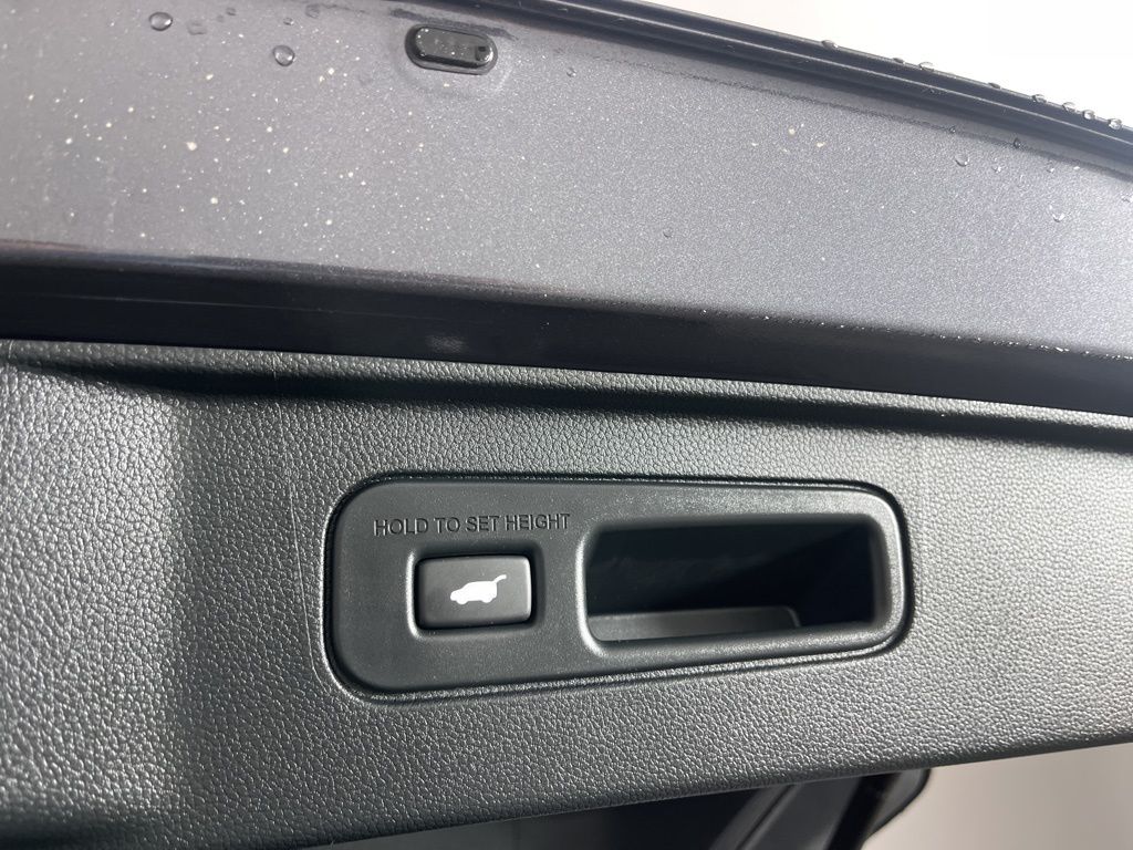 Thumbnail: 2023 Honda Pilot - 12