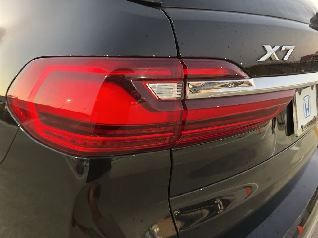 Thumbnail: 2022 BMW X7 - 7