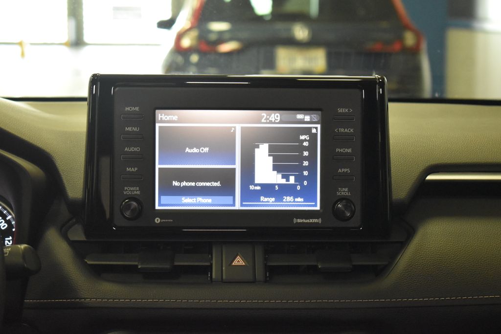 2021 Toyota RAV4 LE 17