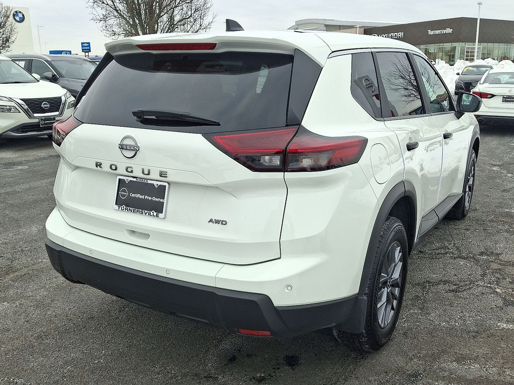 Thumbnail: 2025 Nissan Rogue - 7