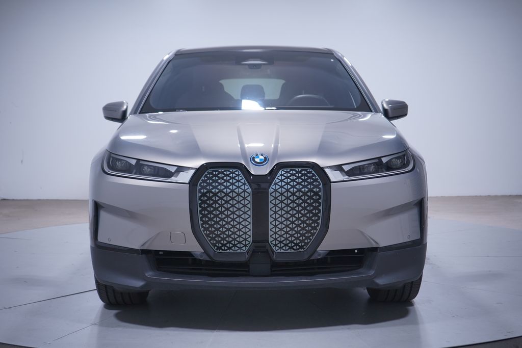 Thumbnail: 2023 BMW iX - 4
