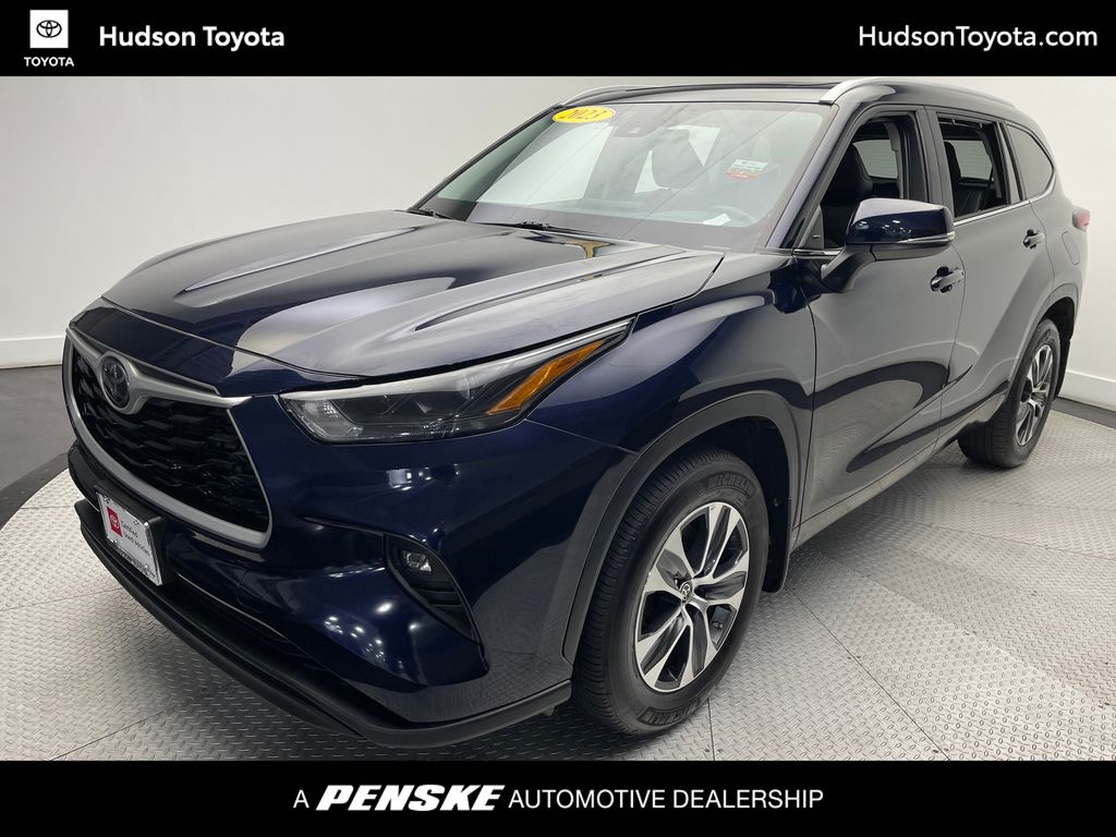 2023 Toyota Highlander XLE -
                Jersey City, NJ