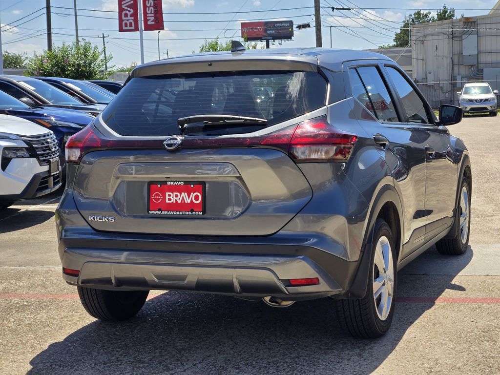 2024 Nissan Kicks S - 3