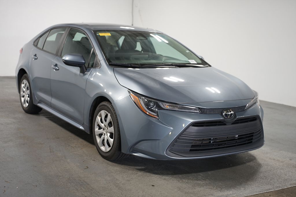 Thumbnail: 2023 Toyota Corolla - 3