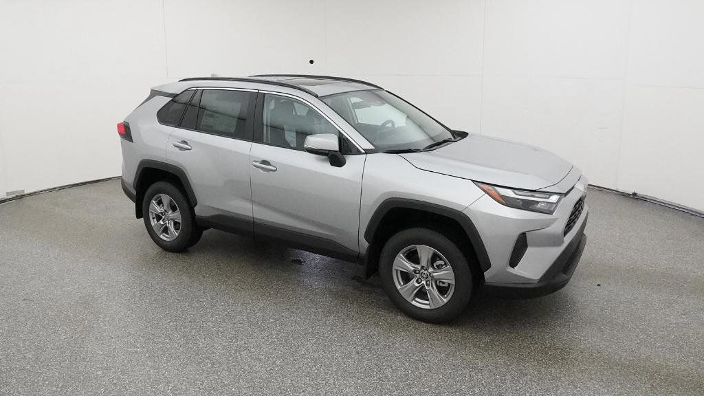 Thumbnail: 2025 Toyota RAV4 - 8