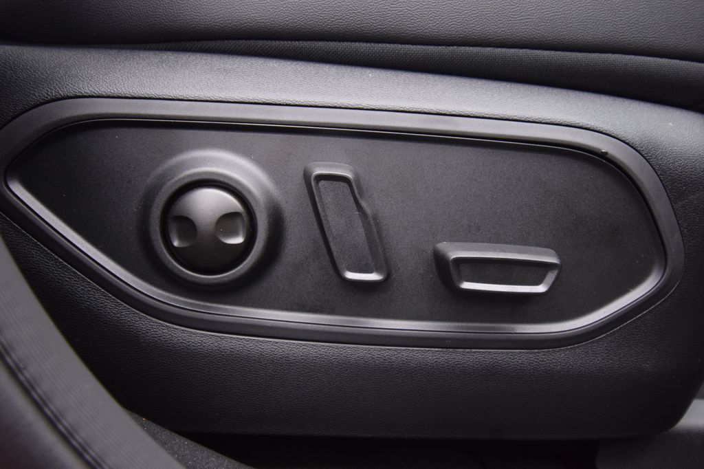 new 2026 Jeep Cherokee car, priced at $44,995