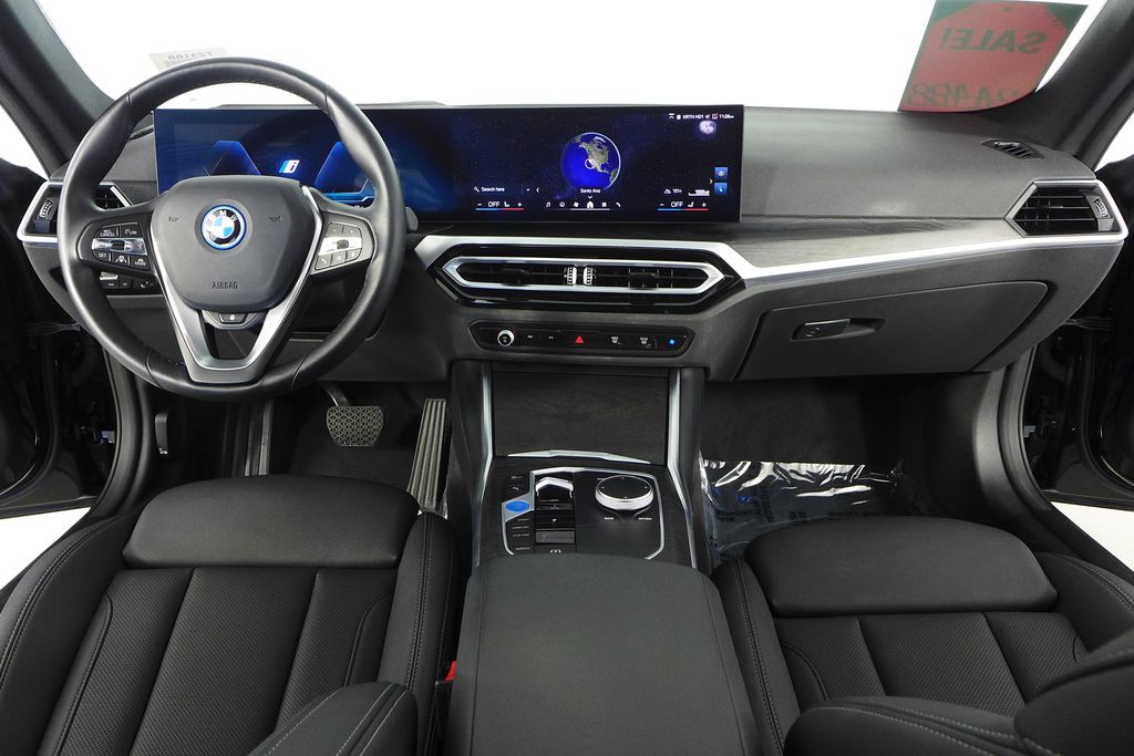 Thumbnail: 2024 BMW i4 - 25
