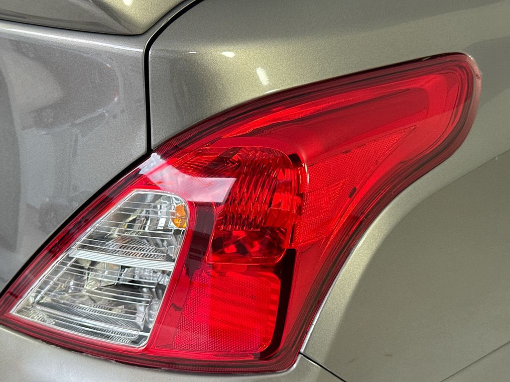 Used Car 2015 Nissan Versa  1.6 S Plus For Sale Under $10,000 In Austin, Texas