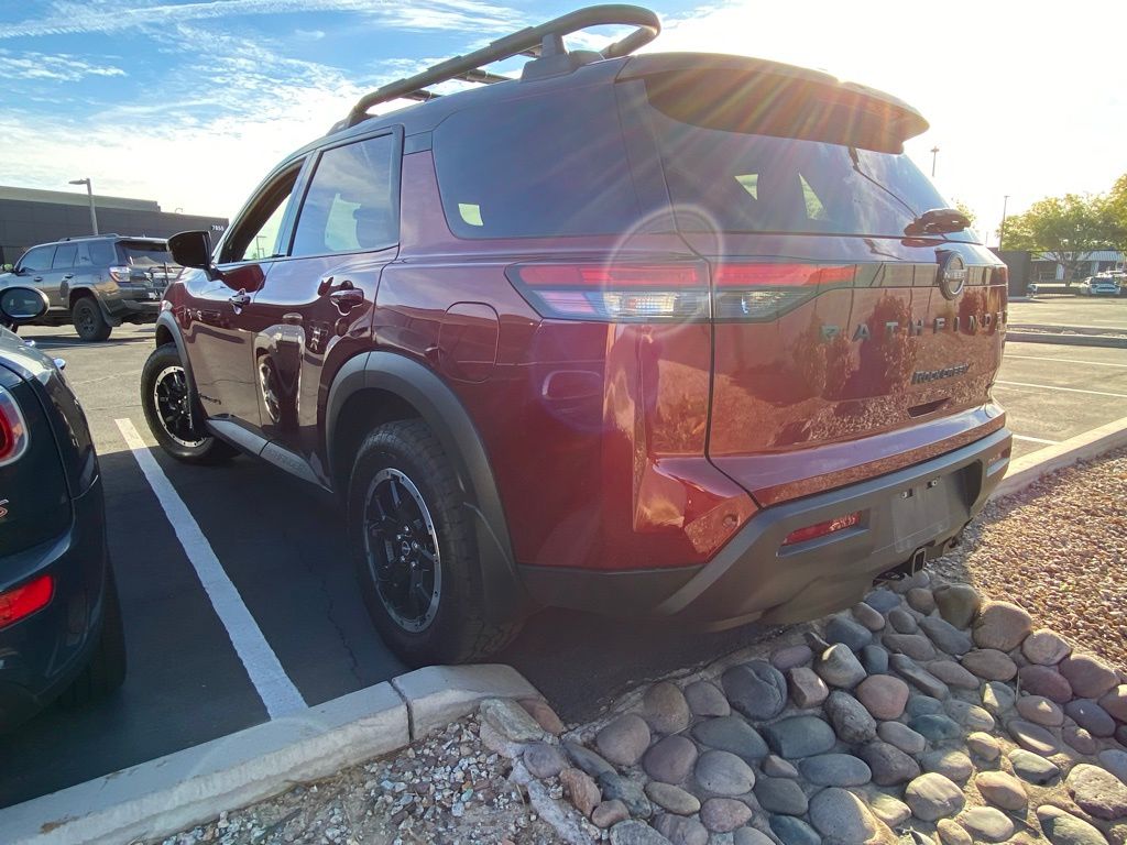 Thumbnail: 2024 Nissan Pathfinder - 2