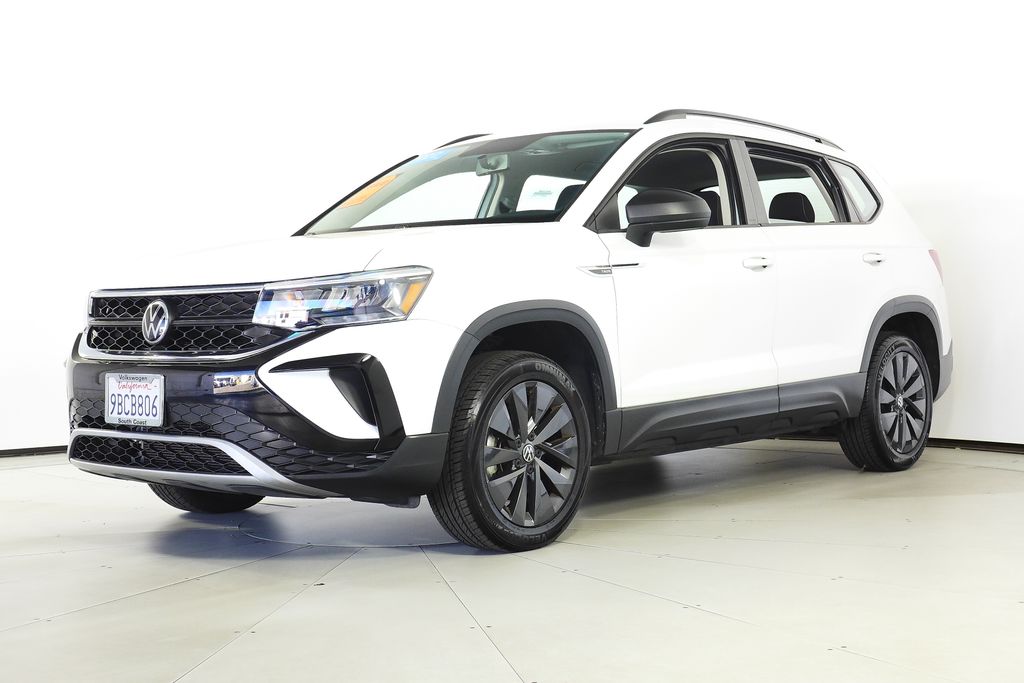 Thumbnail: 2022 Volkswagen Taos - 2