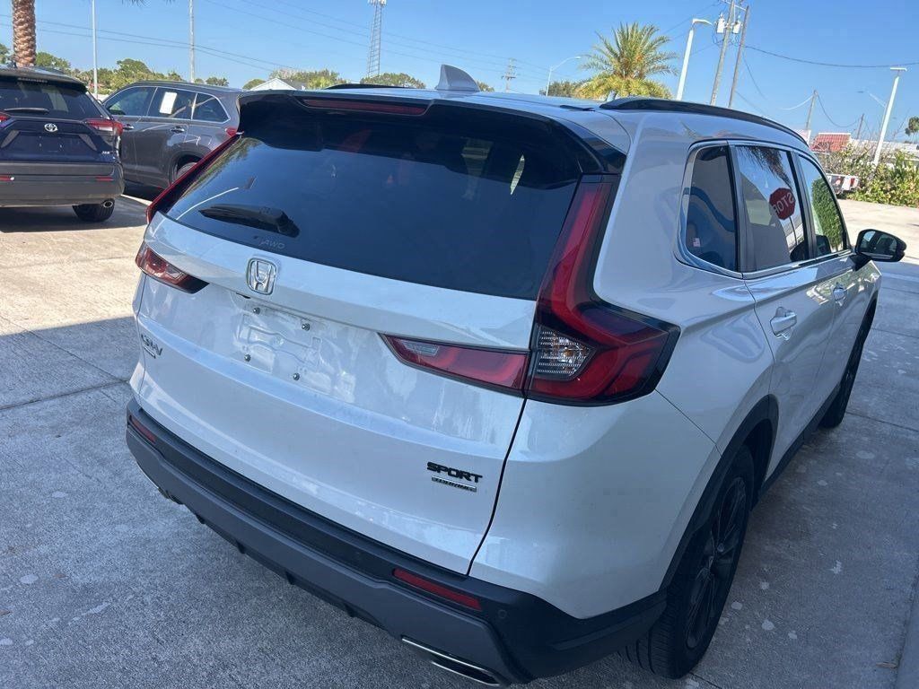 View vehicle photo 7