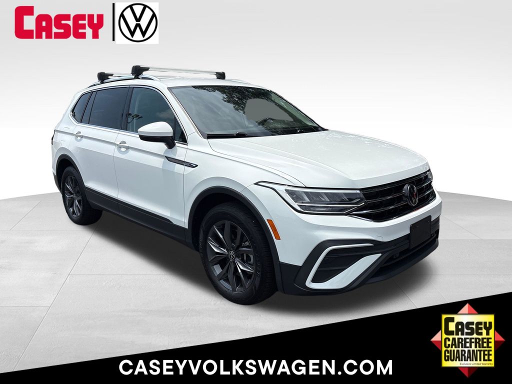 Pure White 2024 Volkswagen Tiguan SUV / Crossover Front-Wheel Drive 8-Speed Automatic