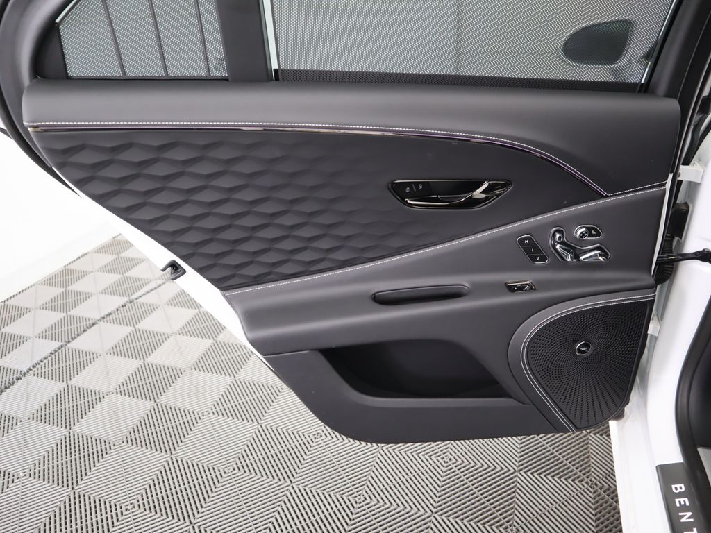 Thumbnail: 2025 Bentley Flying Spur - 27