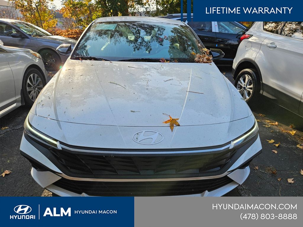 New 2026 White Hyundai SEL Sport image 3