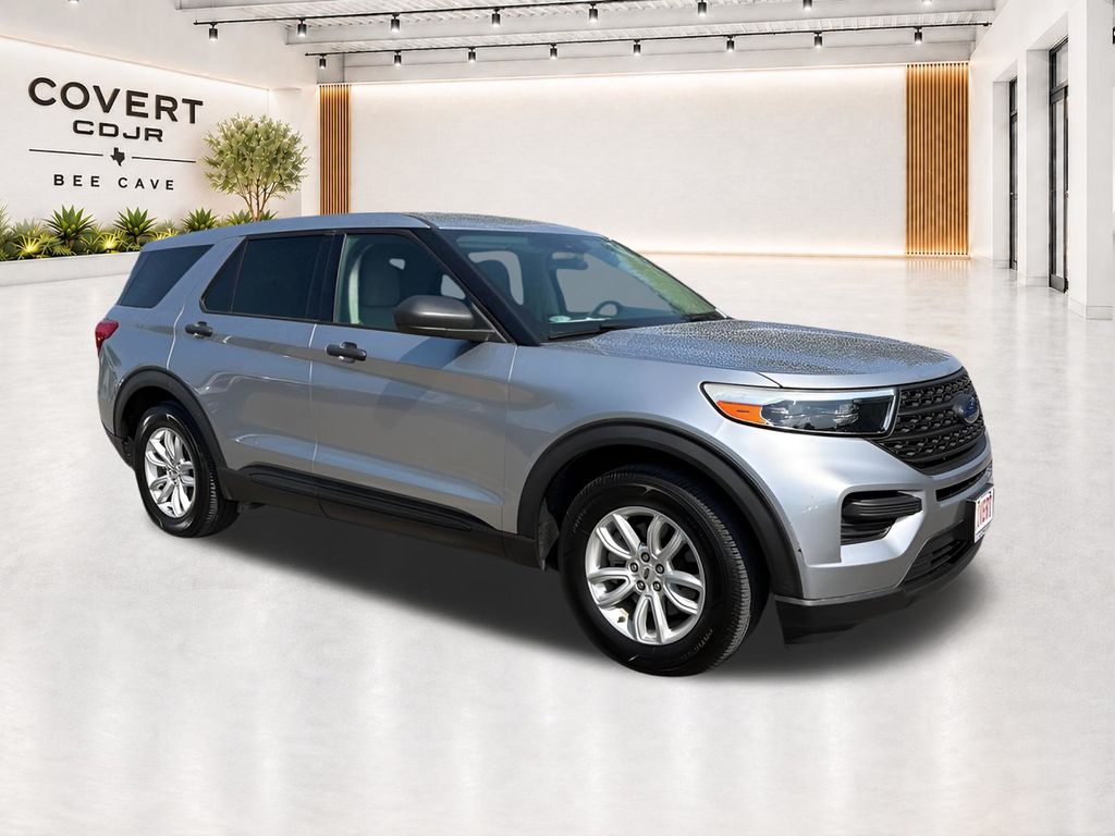 Silver Metallic 2021 Ford Explorer SUV / Crossover Rear-Wheel Drive Automatic