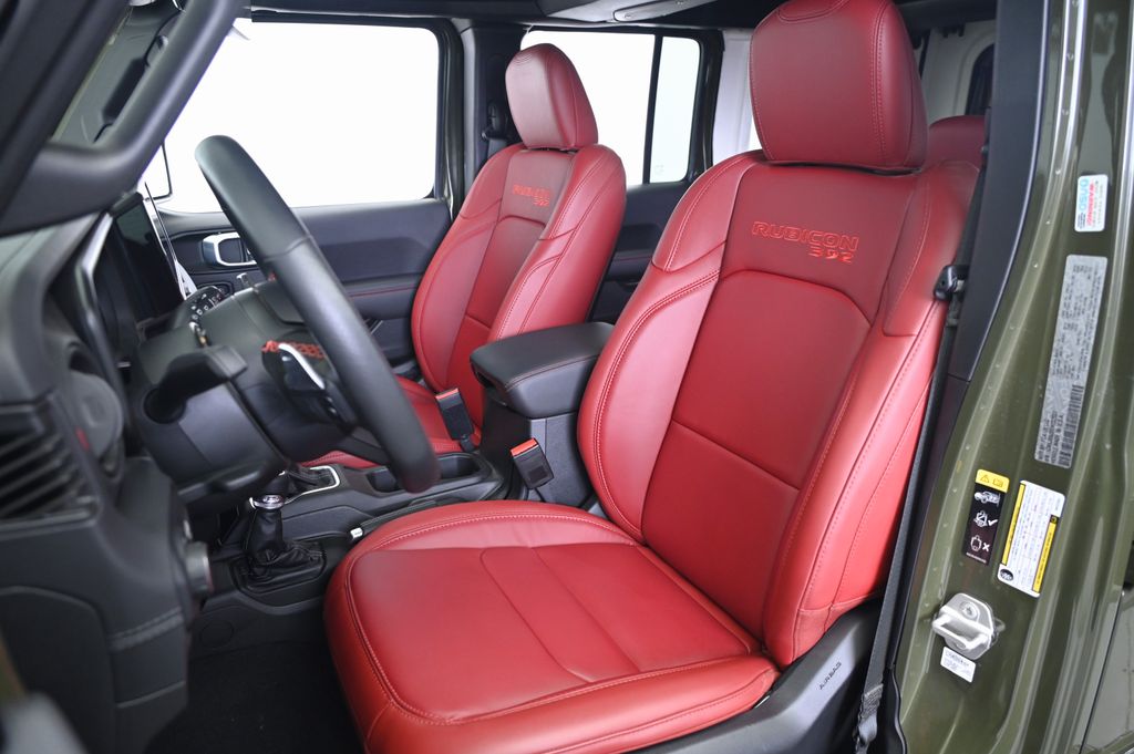 Thumbnail: 2024 Jeep Wrangler - 31