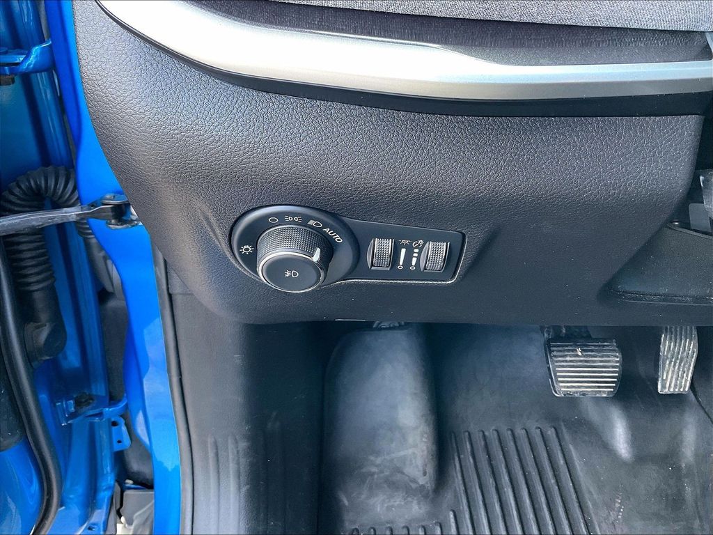 2022 Jeep Compass — photo 25