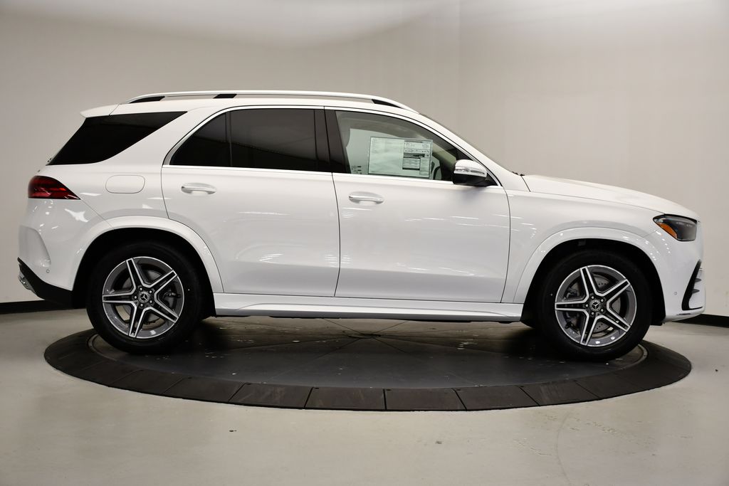 Thumbnail: 2026 Mercedes-Benz GLE - 6