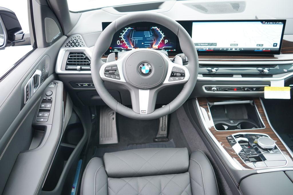 Thumbnail: 2026 BMW X5 - 15