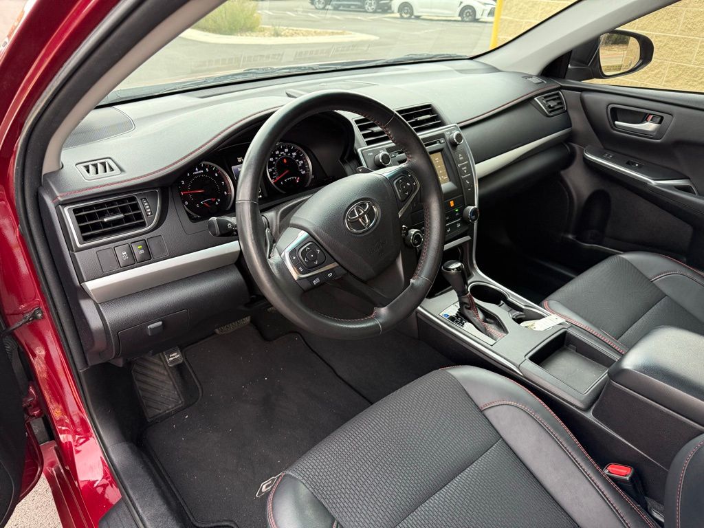 Thumbnail: 2016 Toyota Camry - 7