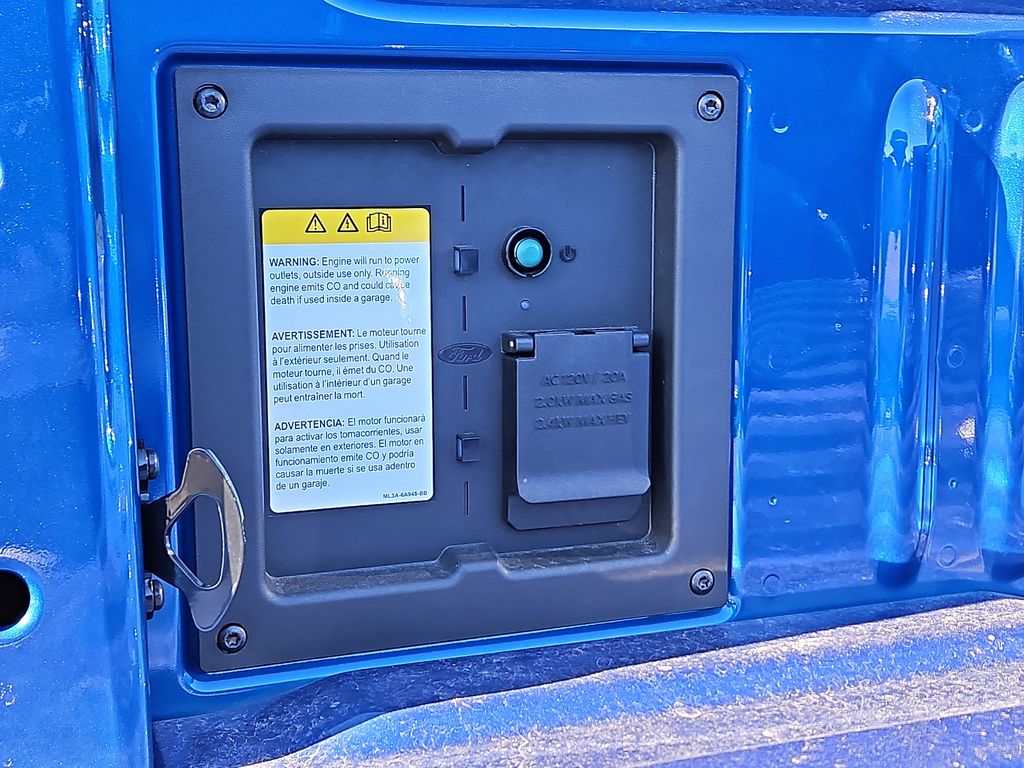 2025 Ford F-150 XLT - Photo 7