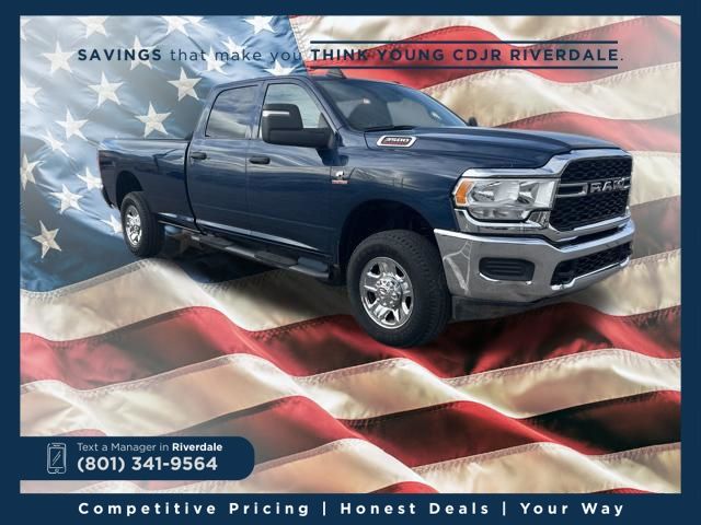 2024 RAM 3500 Tradesman Crew Cab LB 4WD