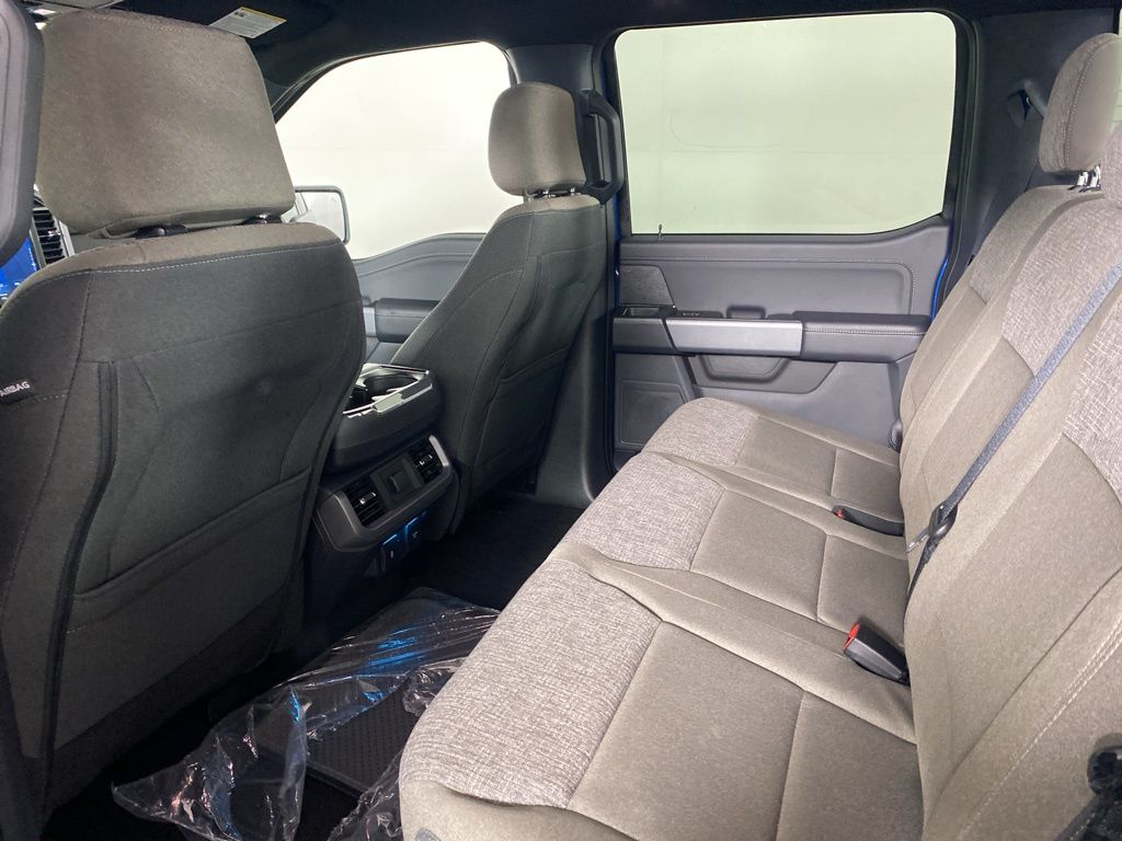 2025 Ford F-150 XLT - Photo 10