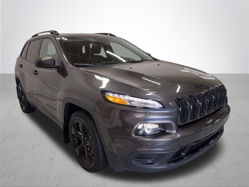 2017 Jeep Cherokee Sport