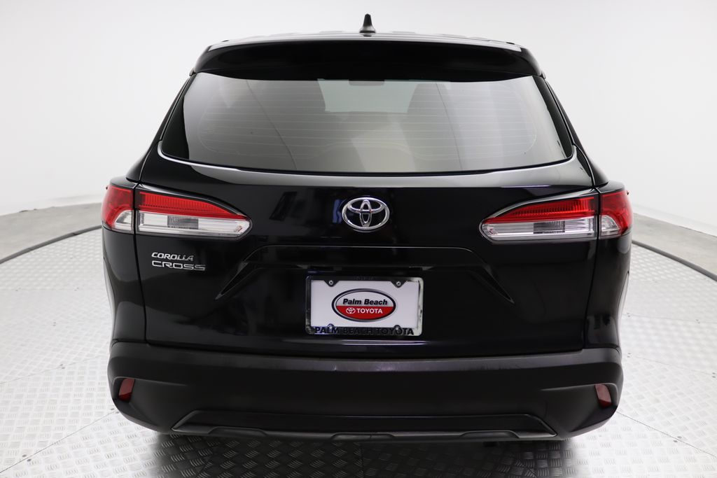 Thumbnail: 2023 Toyota Corolla Cross - 10